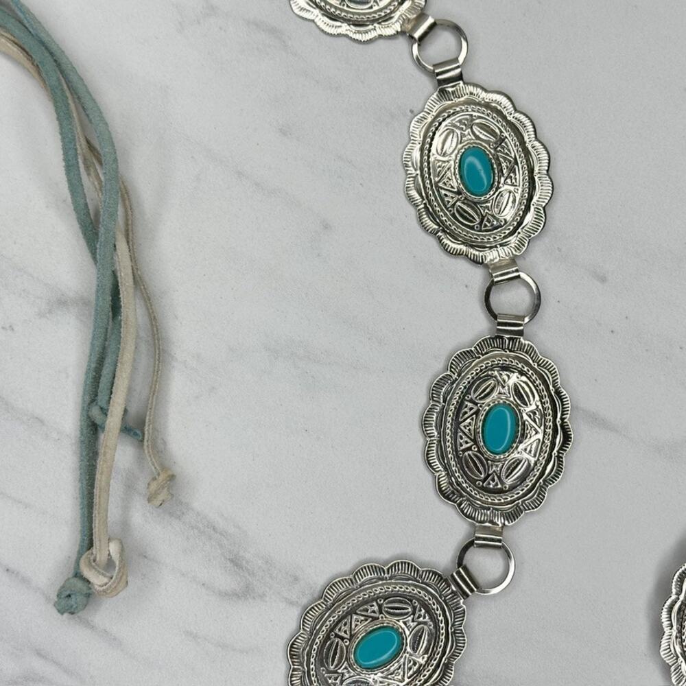 Faux Turquoise Scalloped Concho Silver Tone Chain Belt One Size (OS) Western ✨ - Picture 9 of 12